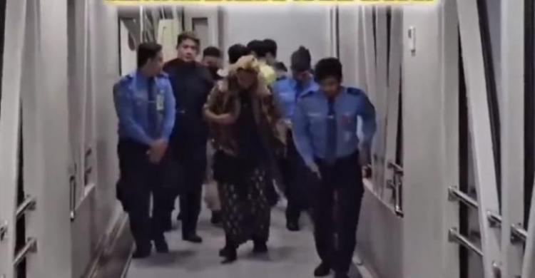 AP II Pecat 3 Petugas Avsec Bandara Soetta, Yang Kawal Bahar Smith foto : Ist
