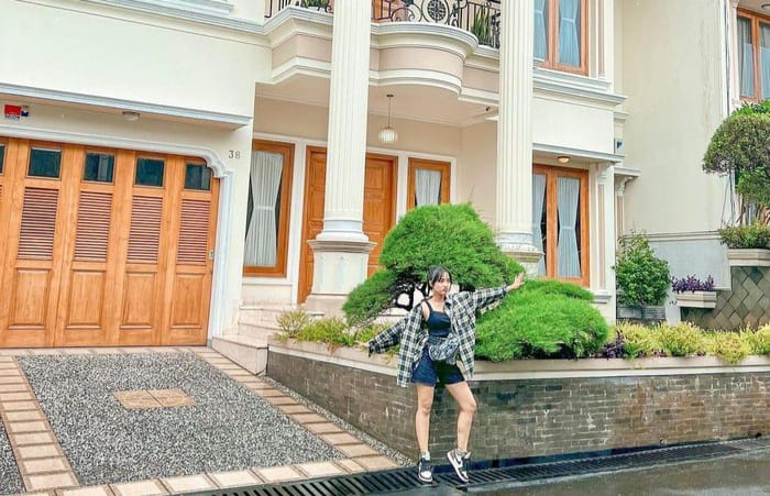 Di Usia 20 Tahun Fuji Sudah Mampu Beli Rumah Seharga Rp 20 M (Foto : Istimewa)