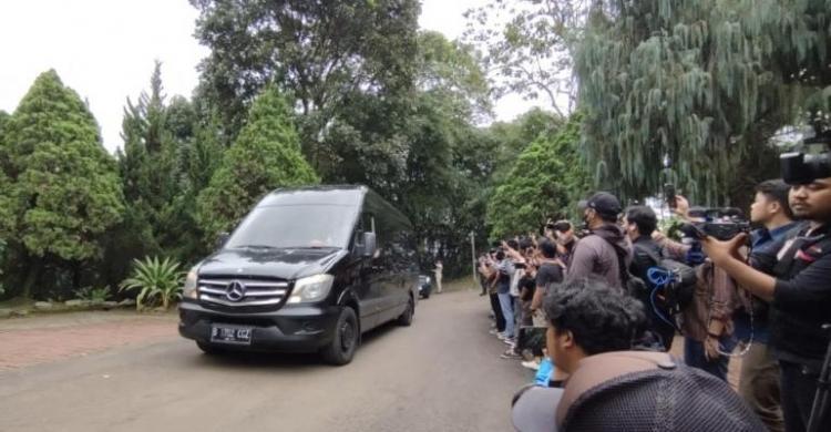 Iring-iringan 7 Mobil, Surya Paloh Jumpai Prabowo Di Hambalang (Foto : Istimewa)