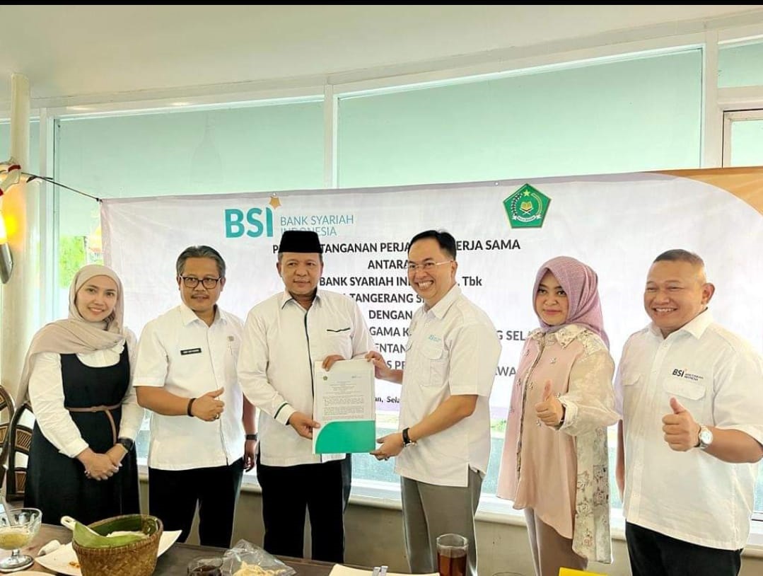 Kemenag Tangsel melakukan Memorandum of Understanding (MoU) dengan PT. Bank Syariah Indonesia (Persero) Tbk.