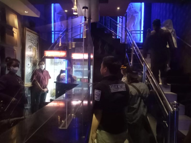 MUI Kota Tangsel meminta penerapan penjutupan tempat hiburan malam saat Ramadan harus tetap dilakukan, bahkan harus ditindak tegas bagi pelanggar aturan.