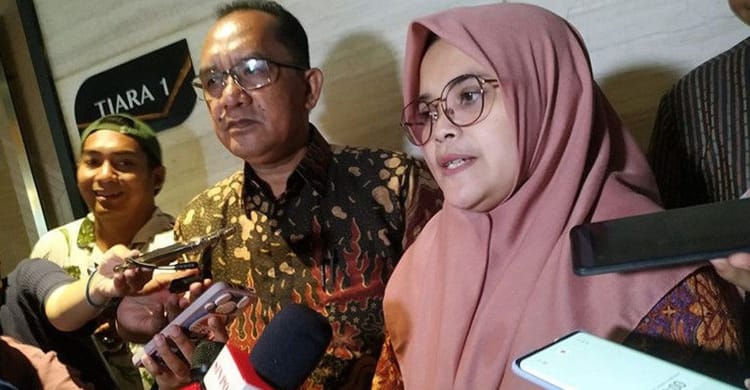 Nekat Kampanye Di Rumah Ibadah, Penjara Menanti Lolly Suhenty Anggota Bawaslu RI. (Ist)