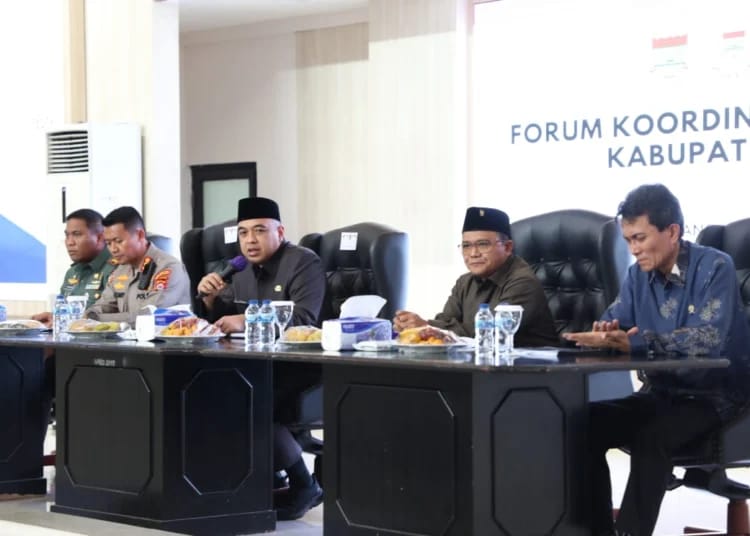 Bupati Tangerang saat memimpin Rakor Forkopimda terkait persiapan bulan suci Ramadhan. (Foto:Ist)