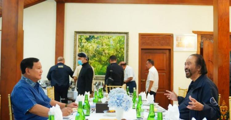 Suasana makan siang Ketum Gerindra Prabowo Subianto dan Ketum Nasdem Surya Paloh di Hambalang