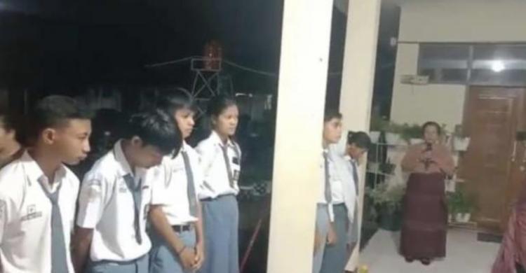 Soroti Sekolah Di NTT Masuk Pukul 5 Pagi, Kemendikbud: Jangan Bikin Kebijakan Sepihak Foto: Ist