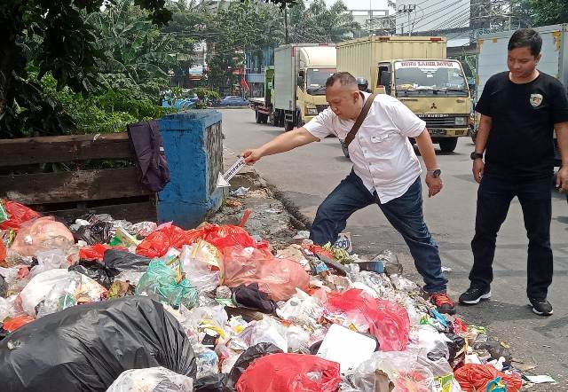 TKP penemuan bayi di tumpukan sampah di daerah Poris Batuceper. (Ist)