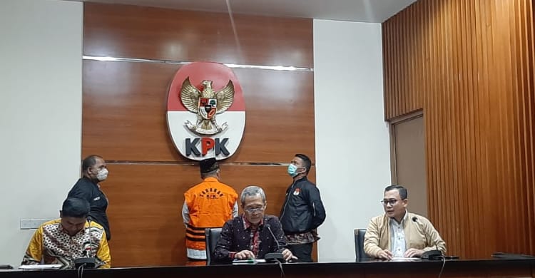 Mantan Bupati Sidoarjo Saifula llah