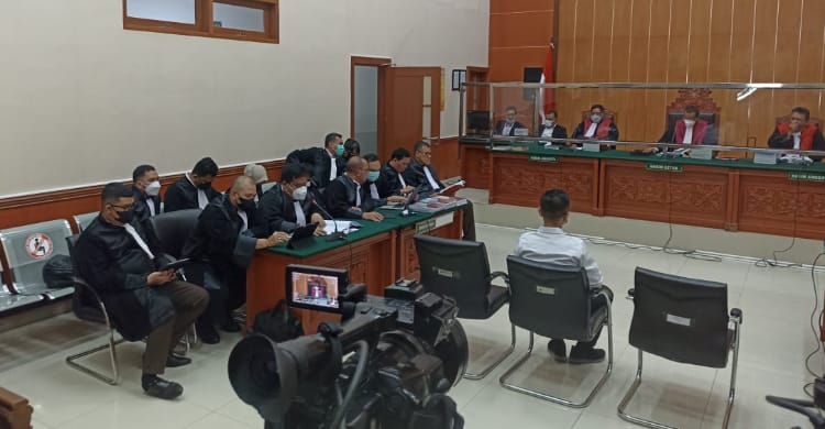 Terseret Kasus Narkoba Teddy Minahasa, Eks Kapolres Bukittinggi AKBP Dody Dituntut 20 Tahun Bui Suasana sidang kasus narkoba dengan terdakwa AKBP Dody Prawiranegara. (Ist)