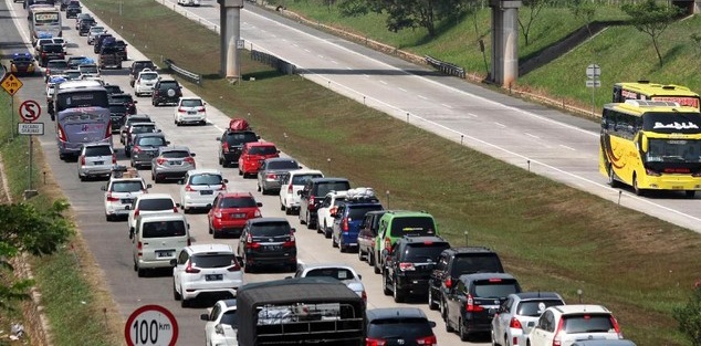 Cek Jadwal Ganjil Genap dan One Way Mudik Lebaran 2023 di Trans Jawa Arus lalulintas di Tol Cipali. Foto : Ist