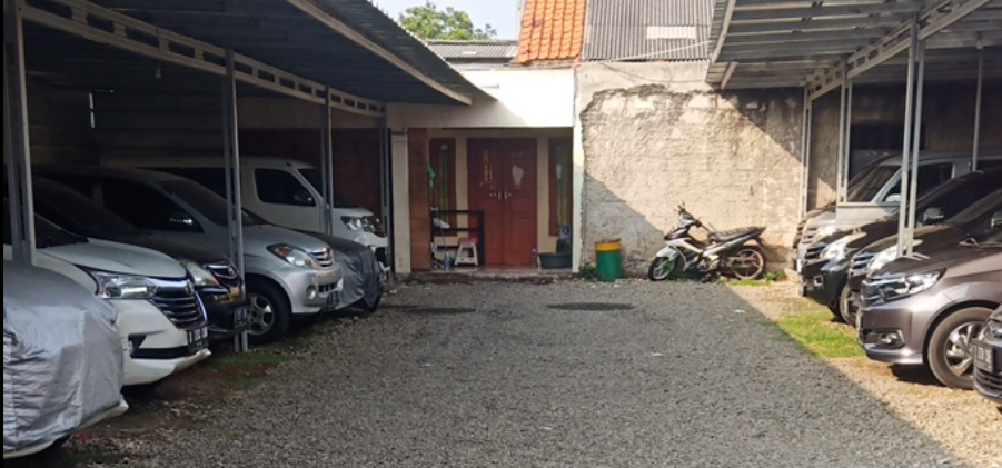 Dua Mobil Mewah Milik Bos Hotel yang Tewas Ditemukan di Tangerang Ilustrasi tempat penitipan mobil. Foto ; Ist