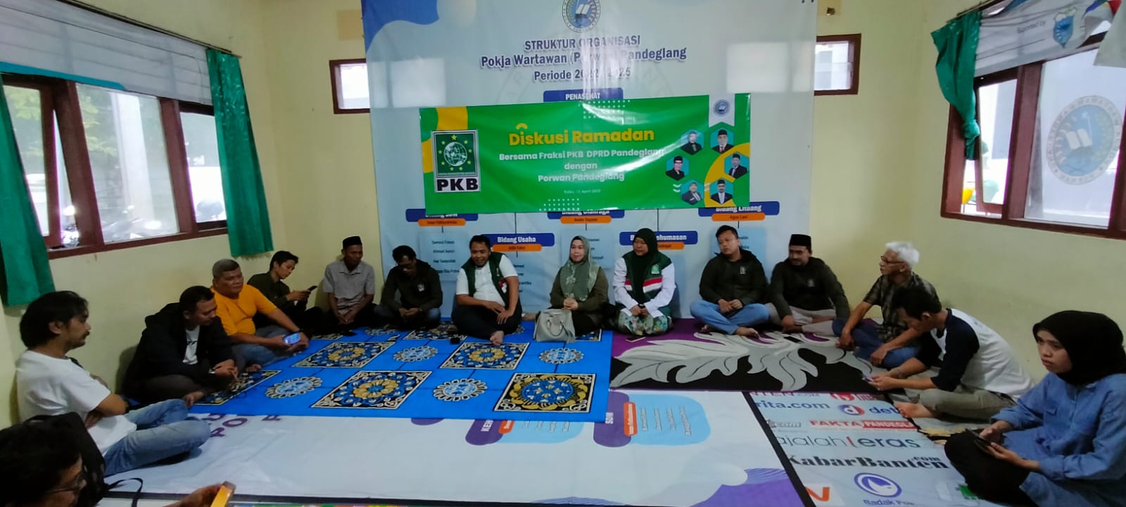 Fraksi PKB DPRD Pandeglang, mengunjungi Kantor Porwan Pandeglang, Selasa (12/4/2023). Kedatangan wakil rakyat ini untuk melakukan diskusi Ramadan dan juga buka puasa bersama.(Istimewa)