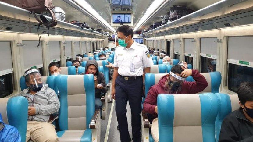 Ini Keuntungan Mudik Naik Kereta Api, Salah Satunya Bebas Macet foto : Ist