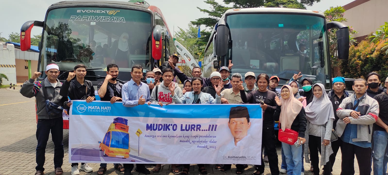 Ketua Dewan Pakar ICMI Tangerang Berangkatkan 3 Rombongan Mudik Gratis Foto: Ist