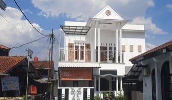 Penampakan Rumah Mewah Tersangka Korupsi Tukin ESDM di Gang Rempoa Ciputat Foto: Ist