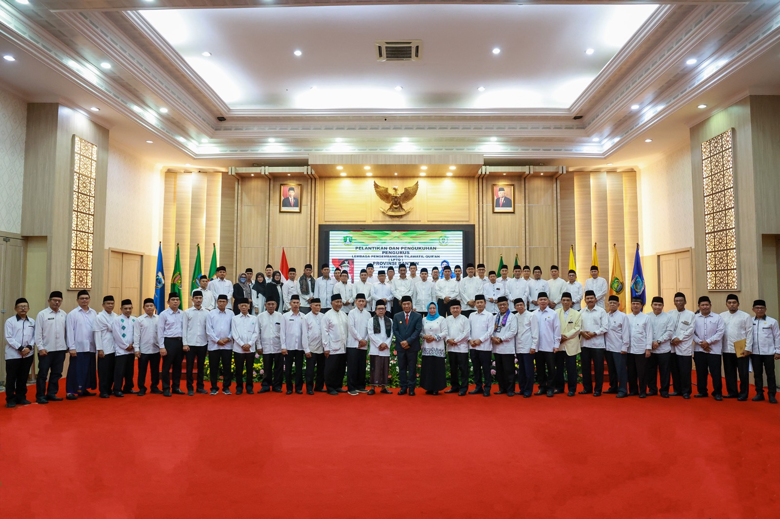 Pj Gubernur Al Muktabar Melantik Pengurus LPTQ Provinsi Banten Periode 2023 - 2028 (Foto : Humas Pemprov)