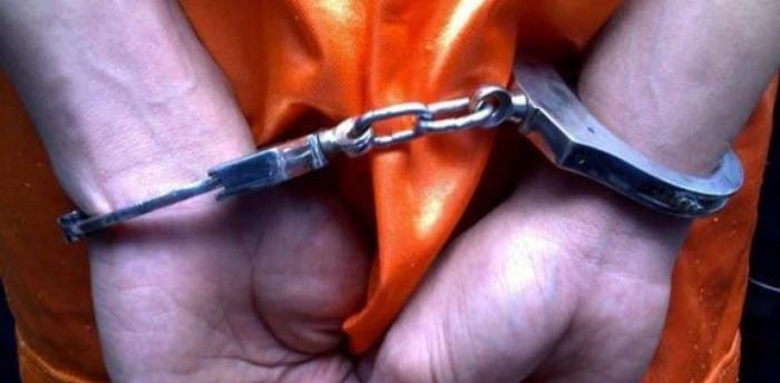 Polisi Tangkap Pelaku Penusukan Guru SD di Kebayoran Baru Ilustrasi