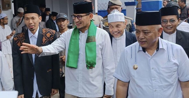 Sandiaga Uno saat berada di Ponpes Al Ittihad, Mapang. Foto : Ist