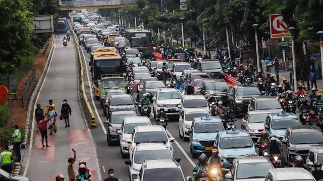 Seruan Naik Angkutan Umum Nggak Ngefek Tuh (Foto : Istimewa)