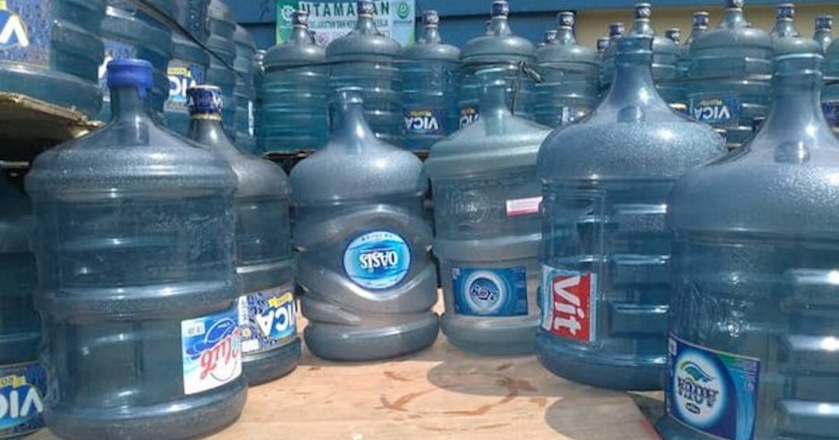 Stok Air Galon Menipis, Warga Diminta Jaga Asupan Air Minum Foto : Ist