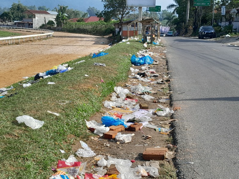 Tangkap Yang Buang Sampah Sembarangan Foto: Ist