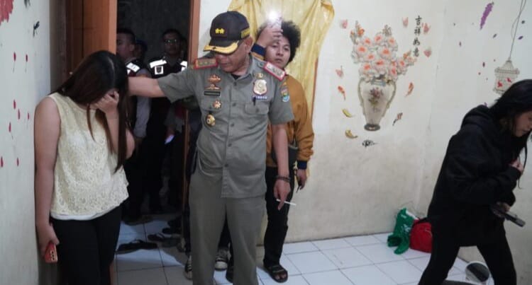 Tetap Praktik Selama Ramadan, Satpol PP Ciduk Belasan PSK di Tangerang (Foto : Istimewa)