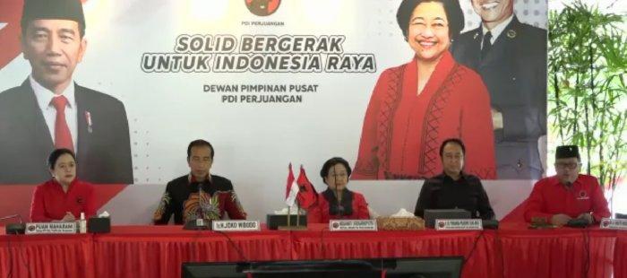 Umumkan Ganjar Jadi Capres, Mega Minta Bendera Moncong Putih Nomor 3 Segera Dikibarkan Foto : Ist