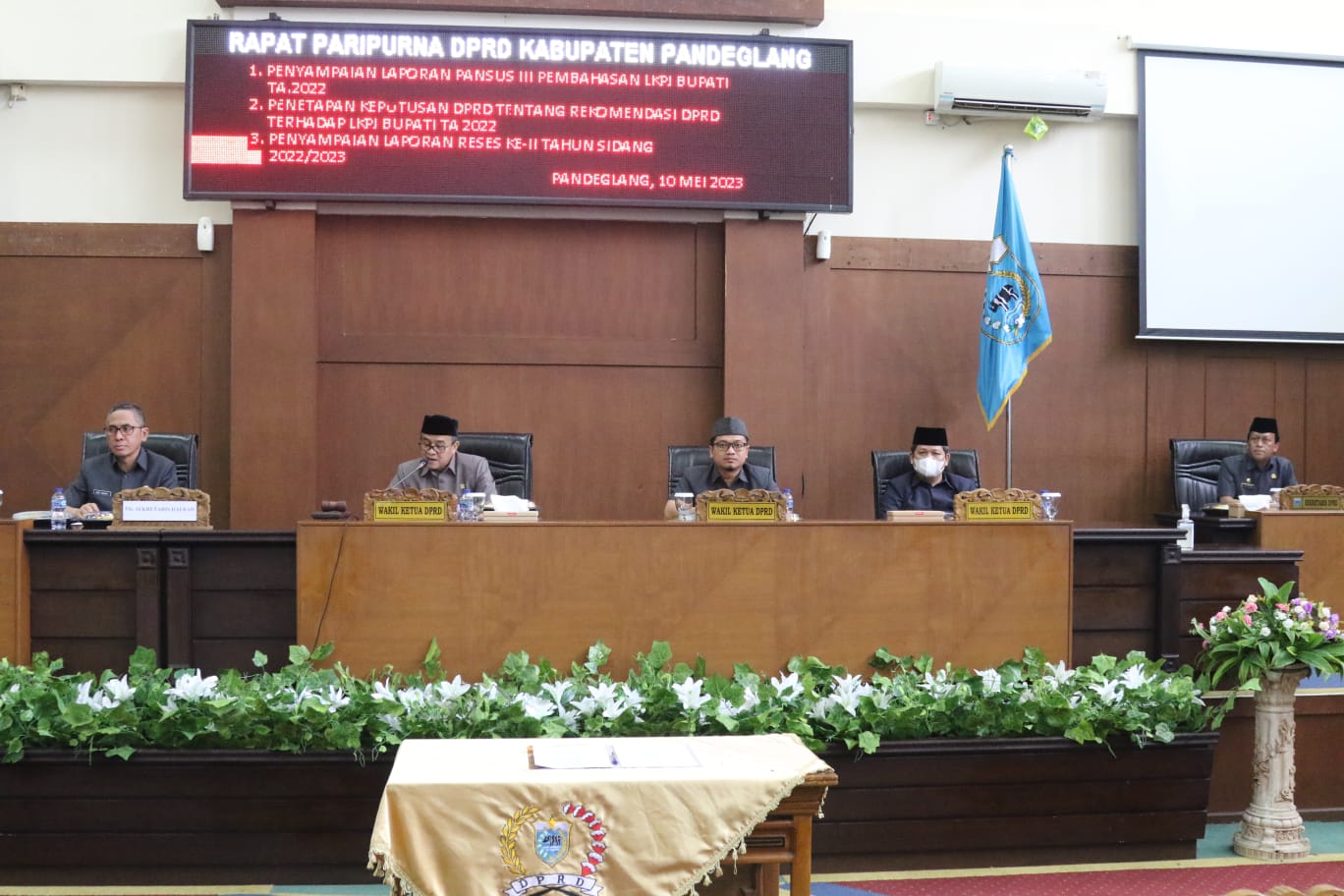 Bupati dan Wakil Bupati Pandeglang Absen Rapat Paripurna Laporan Pansus LKPj Suasana rapat paripurna dengan tiga agenda di Gedung DPRD Pandeglang, Rabu (10/5/2023).(Istimewa)