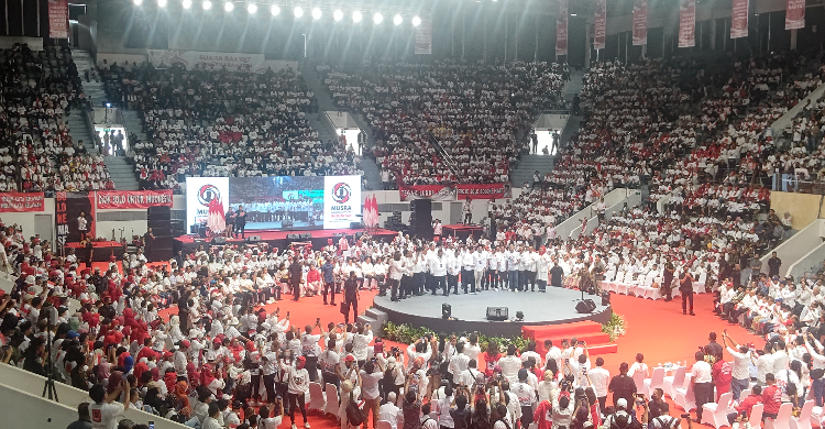 Di Hadapan Jokowi Suasana acara Musra di Istora Senayan, Jakarta, Minggu (14/5)