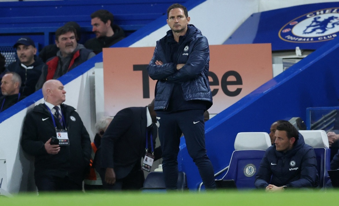 Disoraki Fans Chelsea Ketika Keok Lawan Brentford Foto : Ist