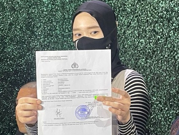 Inara Rusli Laporkan Virgoun atas Dugaan Perzinaan dengan Tenri Anisa Foto : Ist