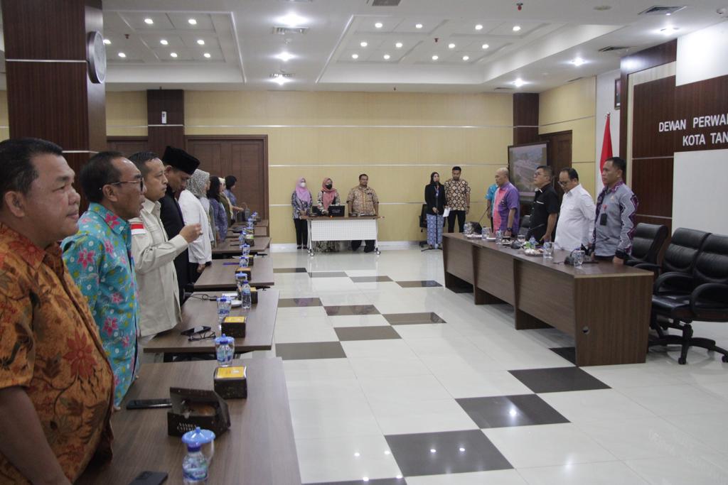 Inspektorat Mitigasi Korupsi Di DPRD Tangsel Inspektorat Kota Tangsel tengah memberikan penyuluhan mitigasi korupsi di Gedung DPRD Kota Tangsel, Kamis (25/5). (dra)