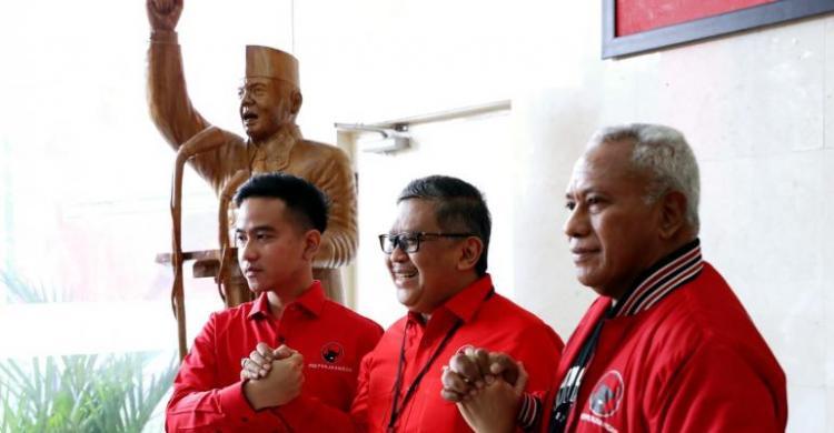 Kehormatan PDIP: Gibran Seperti Gula, Diserbu Dari Mana-Mana Foto ; Ist