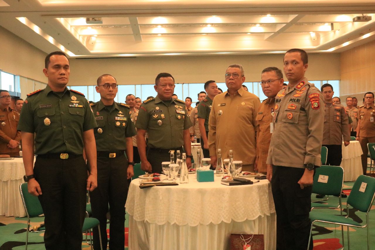 Korem 052/Wkr Beri Pemahaman Medsos & Kebangsaan Korem 052/Wkr mengadakan kegiatan Komunikasi Sosial (Komsos) di Pemeirntah Kota (Pemkot) Tangsel. Kegiatan merupakan program dari Korem 052/Wkr di wilayah Tangerang Raya.(dra)