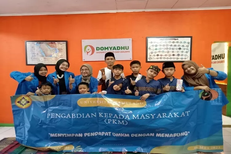 Mahsiswa Unpan menggelar kegiatan Pengabdian Mahasiswa Kepada Masyarakat (PMKM) di Tepatnya di Yayasan Yatim & Dhuafa Kafilatur Rosul, di Kelurahan Benda Baru, Kecamatan Pamulang, Minggu (7/5). (dra)