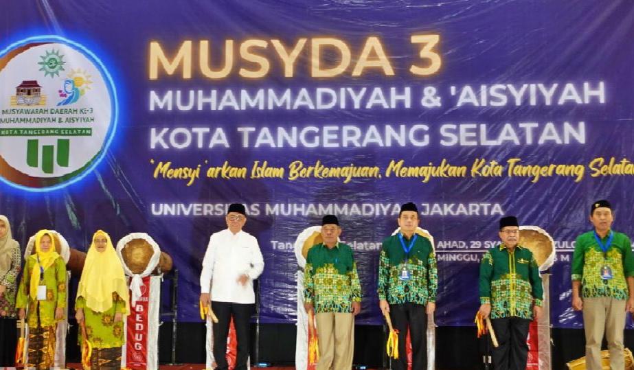 Muhammadiyah Tangsel Gelar Musda Di UMJ PD Muhamadiyah Kota Tangsel menggelar Musyawarah Daerah (Musda) di Universitas Muhammadiyah Jakarta (UMJ). (dra)