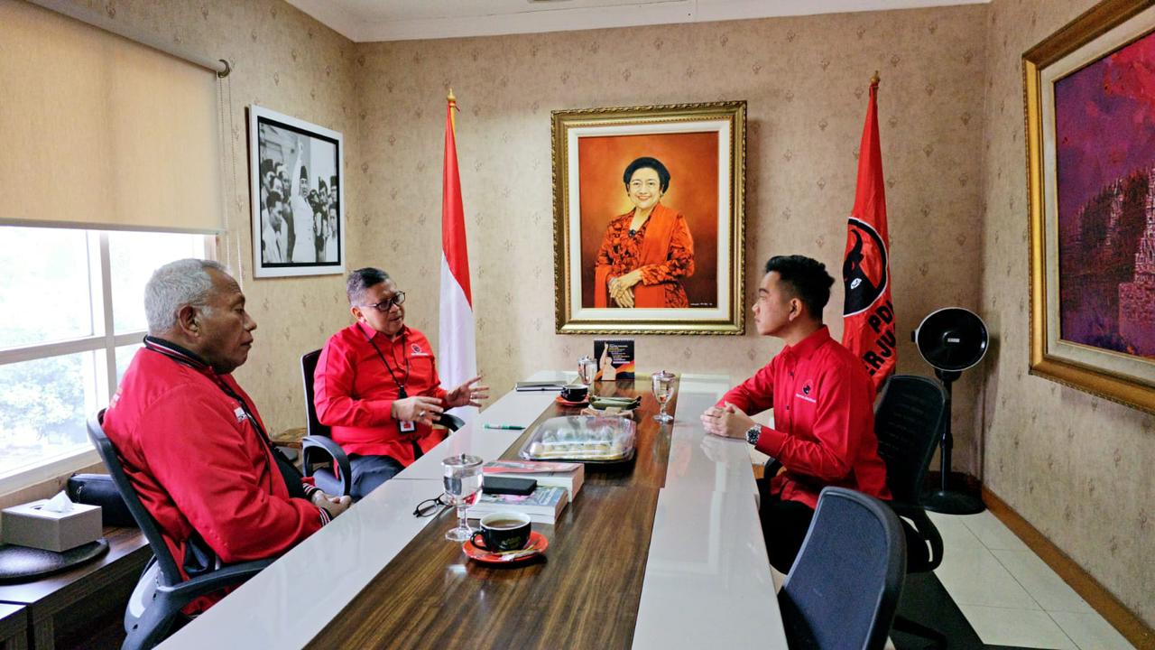 Penuhi Panggilan DPP, Gibran: Saya Tegak Lurus Arahan Ketum Foto : Ist