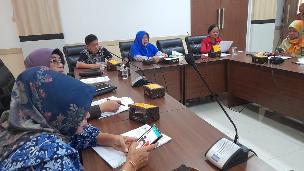 Perda Perikanan Segera Terbit Panitia Khusus (Pansus) Rancangan Peraturan Daerah (Raperda) Perubahan Perda Nomor 5 Tahun 2015 menggelar rapat finalisasi di Gedung DPRD Kota Tangsel, Senin (29/5).(dra)