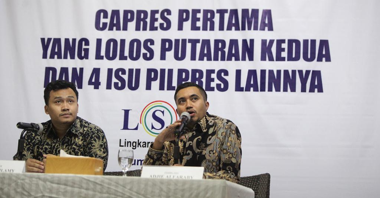 Pilpres Masih 9 Bulan Lagi, Banyak Yang Bisa Berubah Konferensi pers dari LSI Denny JA. Foto ; Ist