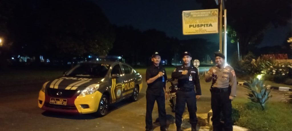 Polres Tagsel kembali menggelar operasi kejahatan jalnan, dan kali ini op[erasi dilakukan dnegan operasi dialogis dengan penjaga lingkungan dan warga. (dra)