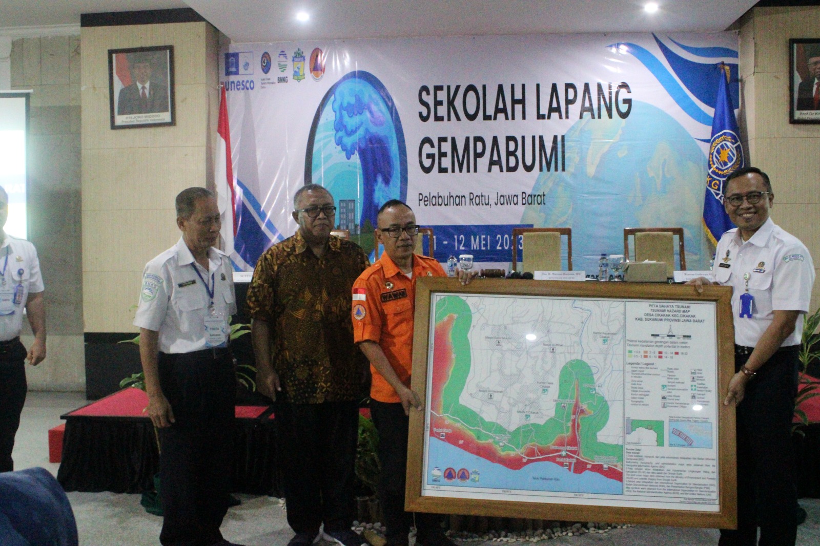 BMKG Wilayah II Tangerang Selatan menyelenggarakan Sekolah Lapang Gempabumi di Hotel Grand Inna Samudra Beach, Palabuhan Ratu, Sukabumi, Kamis-Jum'at (11-12/5). (Ist)