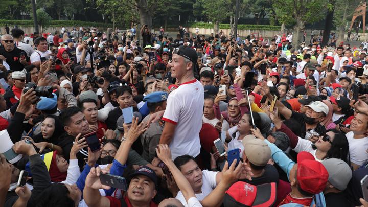 Silaturahmi Ke Sesepuh, Bertemu Kades Se-Jabar, Omongin UMKM Dengan Milenial Foto : Ist