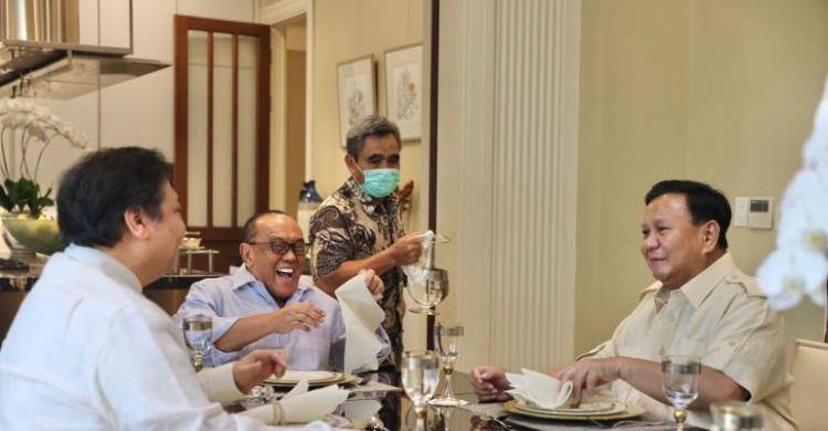 Silaturahmi Lebaran, Prabowo, Ical Dan Airlangga Duduk Semeja Foto : Ist
