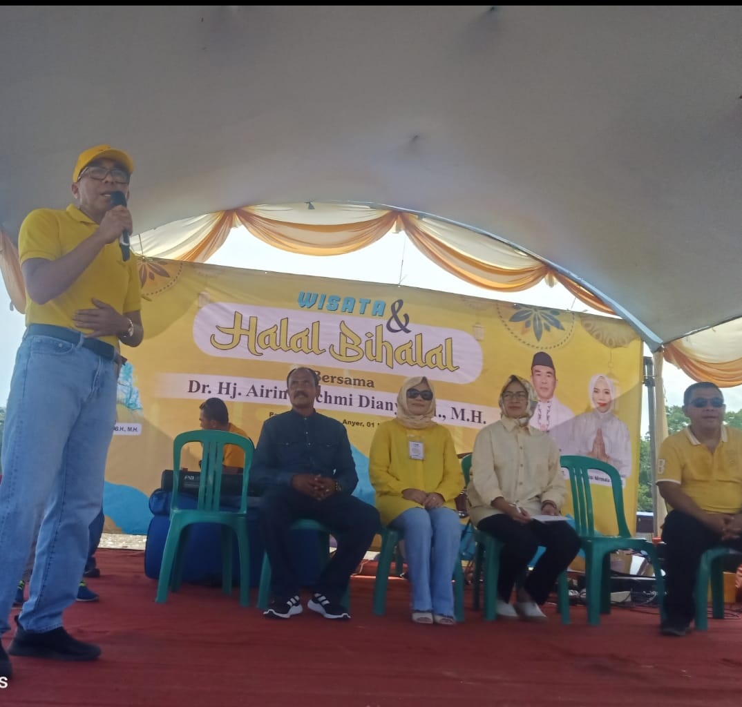 Warga Tangsel Ikuti Wisata Halal Bi Halal Bareng Salman Faris & Marisi Nirmala Wisata dan Halal Bihalal bersama Airin Rachmi Diany bersama Salman Faris dan Hj Marisi Nirmala.