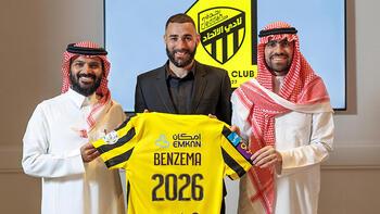 Benzema Resmi Hijrah Ke Arab Saudi Foto : Ist