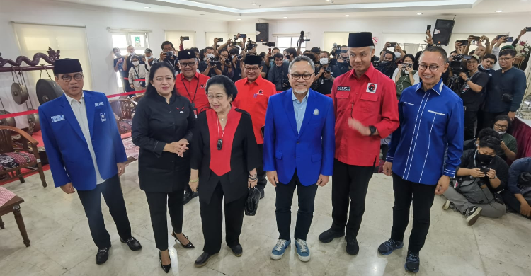 Berkunjung Ke Kandang Banteng Foto ': Ist