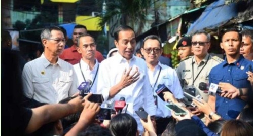 Jadwal FIFA U17 Dan Coldplay Bentrok, Jokowi: Stadion Kan Bukan Cuma GBK... Foto : Setpres