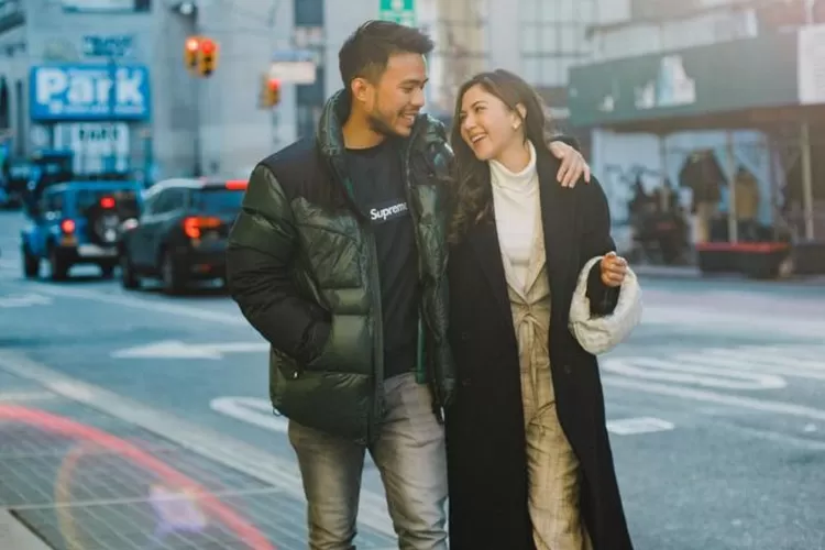 Jessica Mila, Honeymoon Di Barcelona Foto : Ist