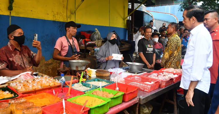 Ke Pasar Palmerah Jelang Idul Adha Foto : Setpres