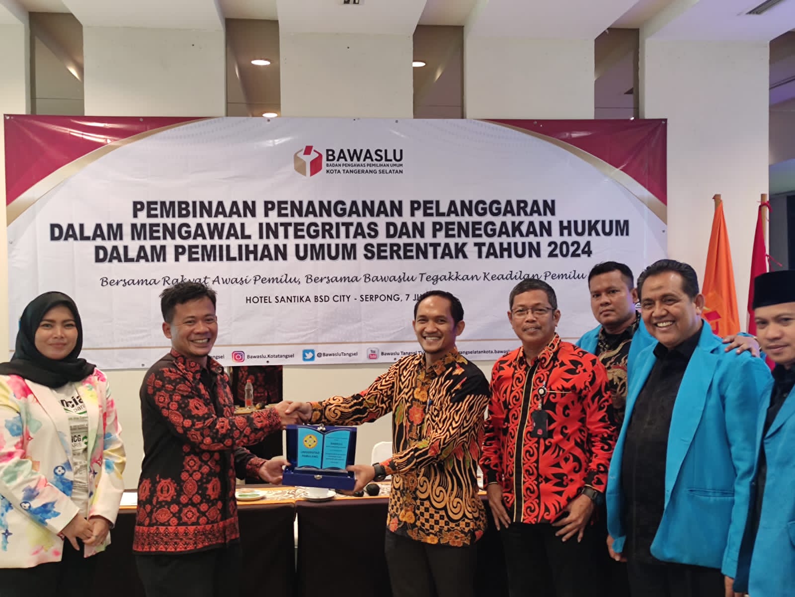 Mahasiswa Unpam Bareng Bawaslu PKM Di Hotel Ist