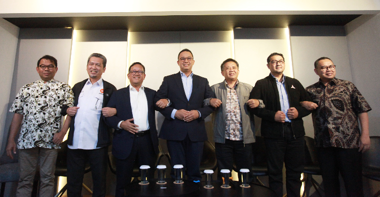 Membaca Hasil Survei Foto : Ist